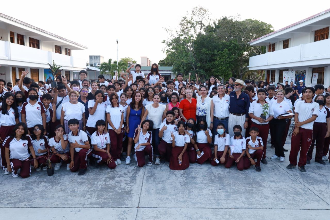 uploads/6/32/01 (24).Jpeg